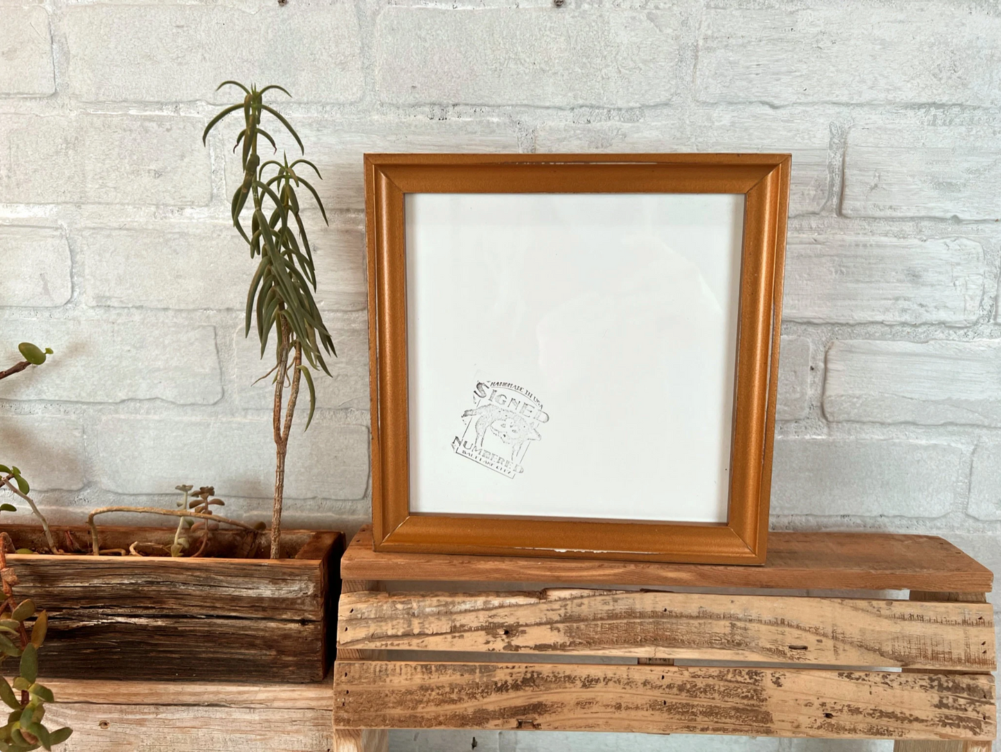 8x8" frame in Foxy Cove style - Choose your color - FREE SHIPPING