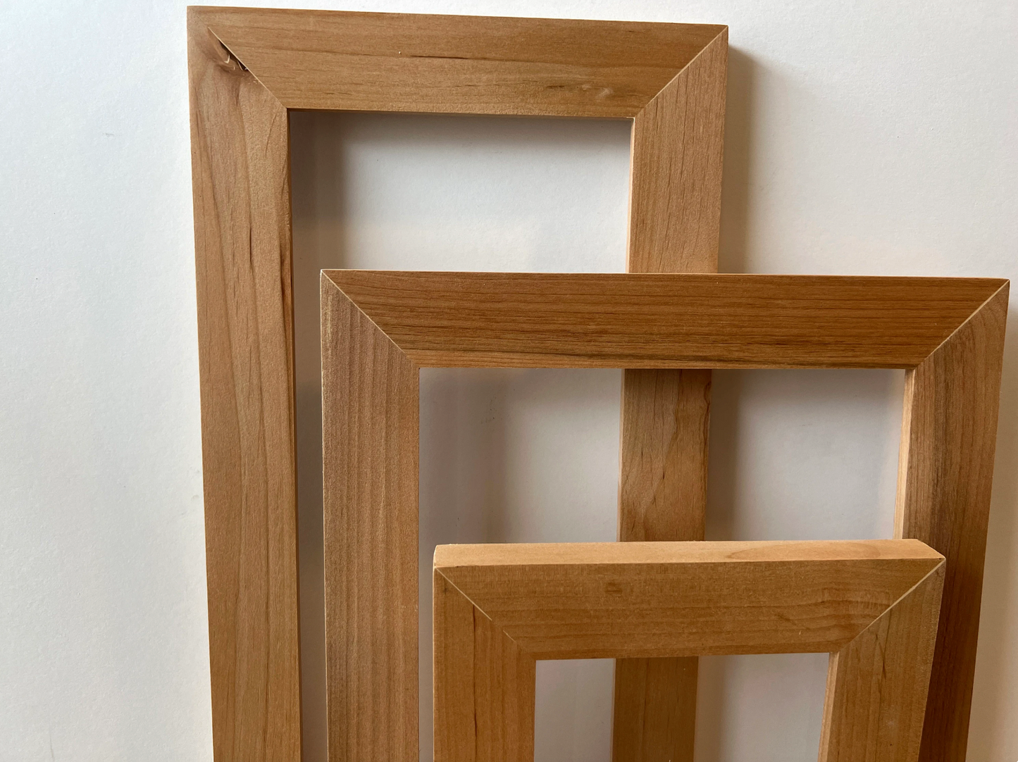 1.5 Standard frame style in Solid Natural Alder Hardwood - Choose your size - FREE SHIPPING!