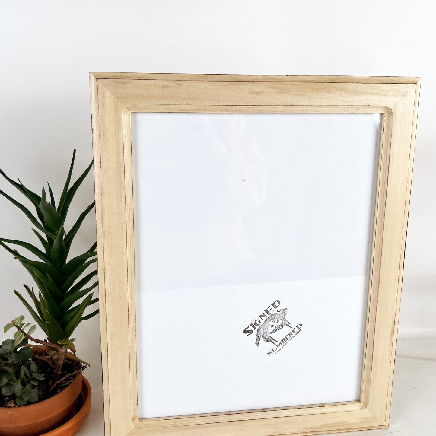 8x10" frame in 1.5 Wide Double Cove style - Choose your color - FREE SHIPPING