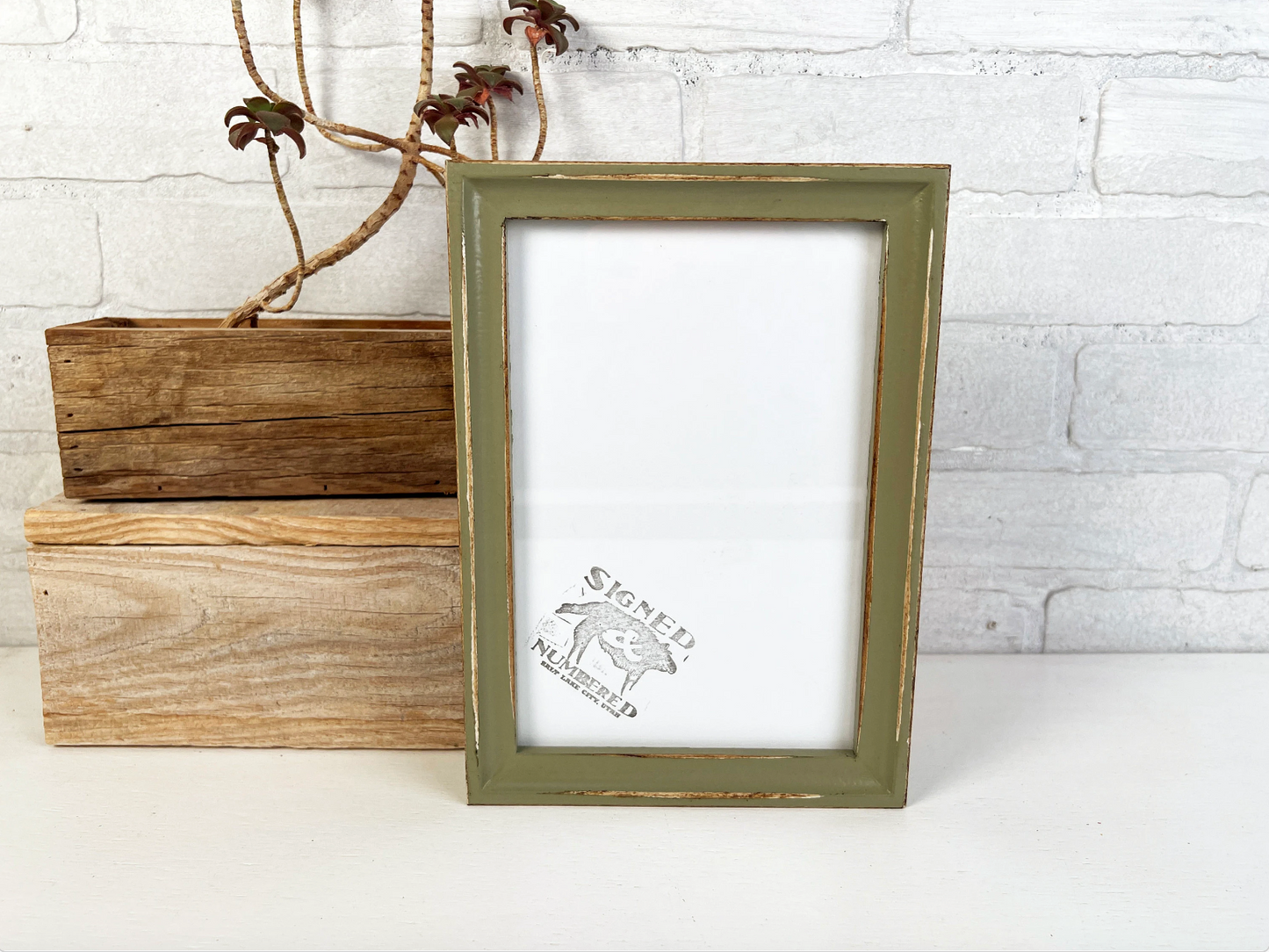 6x9" frame in Foxy Cove style - Choose your color - FREE SHIPPING